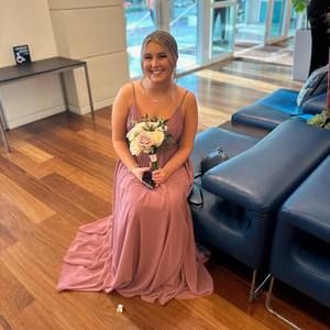 Meet your Posher, Allison